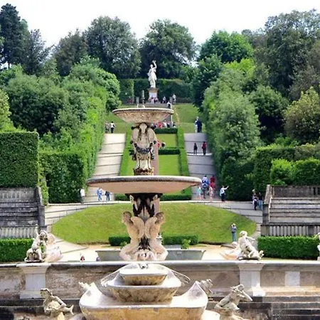 Central Florence Charm - Walk To All Sights By Likehomeflorence Extérieur photo